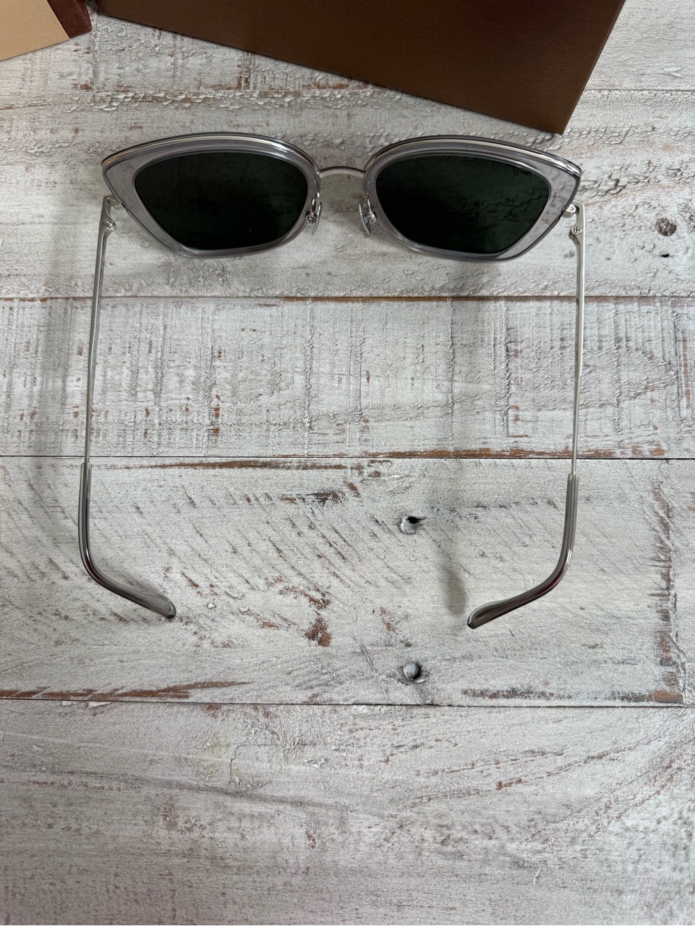 Maui Jim Violet Lake – Blue Mirrored Lenses, Silver Frame - Picture 3 of 4